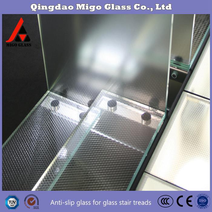 Anti-Slip Glass Stair Treads