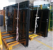 Γκρι φιμέ τζάμι για πόρτα παραθύρων